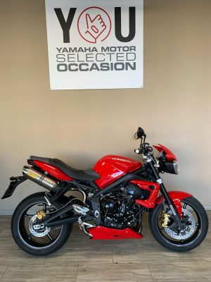 TRIUMPH STREET TRIPLE 675 R