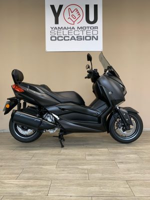 YAMAHA XMAX 300
